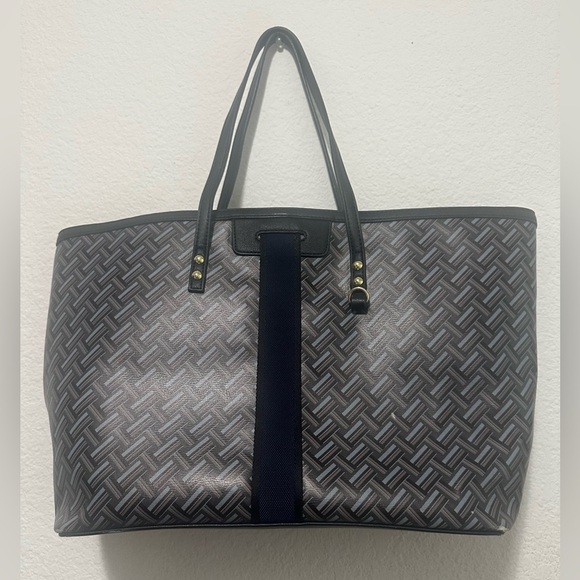 Sondra Roberts Squared Large Tote Bag - Picture 2 of 6